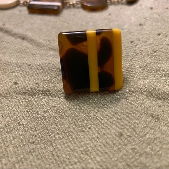 Kate Spade resin station necklace and ring - Picture 5 of 7